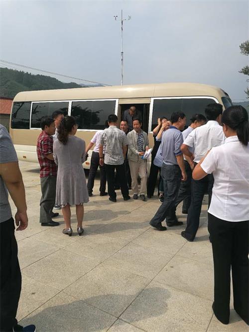 市人大代表视察智慧乡村及扶贫工作.jpg 市人大代表视察智慧乡村及扶贫工作.jpg